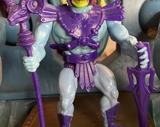 SKELETOR LE PRIME FIGURE 8BACK – SKELETOR THE FIRST FIGURES 8BACK