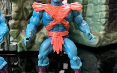 FAKER LEO TOYS INDIA variante tonalità blu più chiaro con capelli e armatura e accessori più chiari