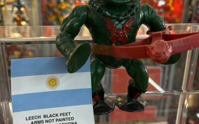 LEECH BLACK FEET ARMS NOT PAINTED TOP TOYS ARGENTINA