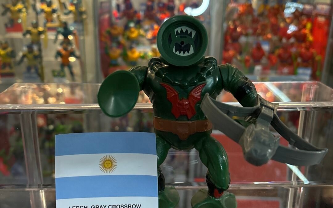 LEECH GRAY CROSSBOW  ARMS NOT PAINTED TOP TOYS ARGENTINA