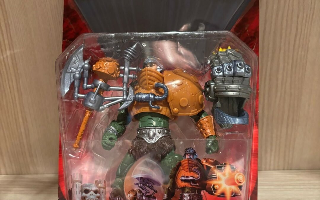 BATTLE GLOVE MAN-AT-ARMS