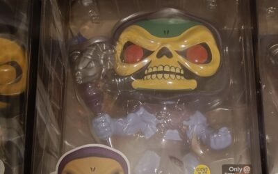 SKELETOR Glow in the Dark VERSION FUNKO POP GIGANTE 73