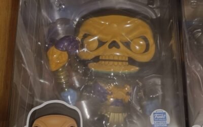 SKELETOR DISCO GOLD VERSION FUNKO POP GIGANTE 998